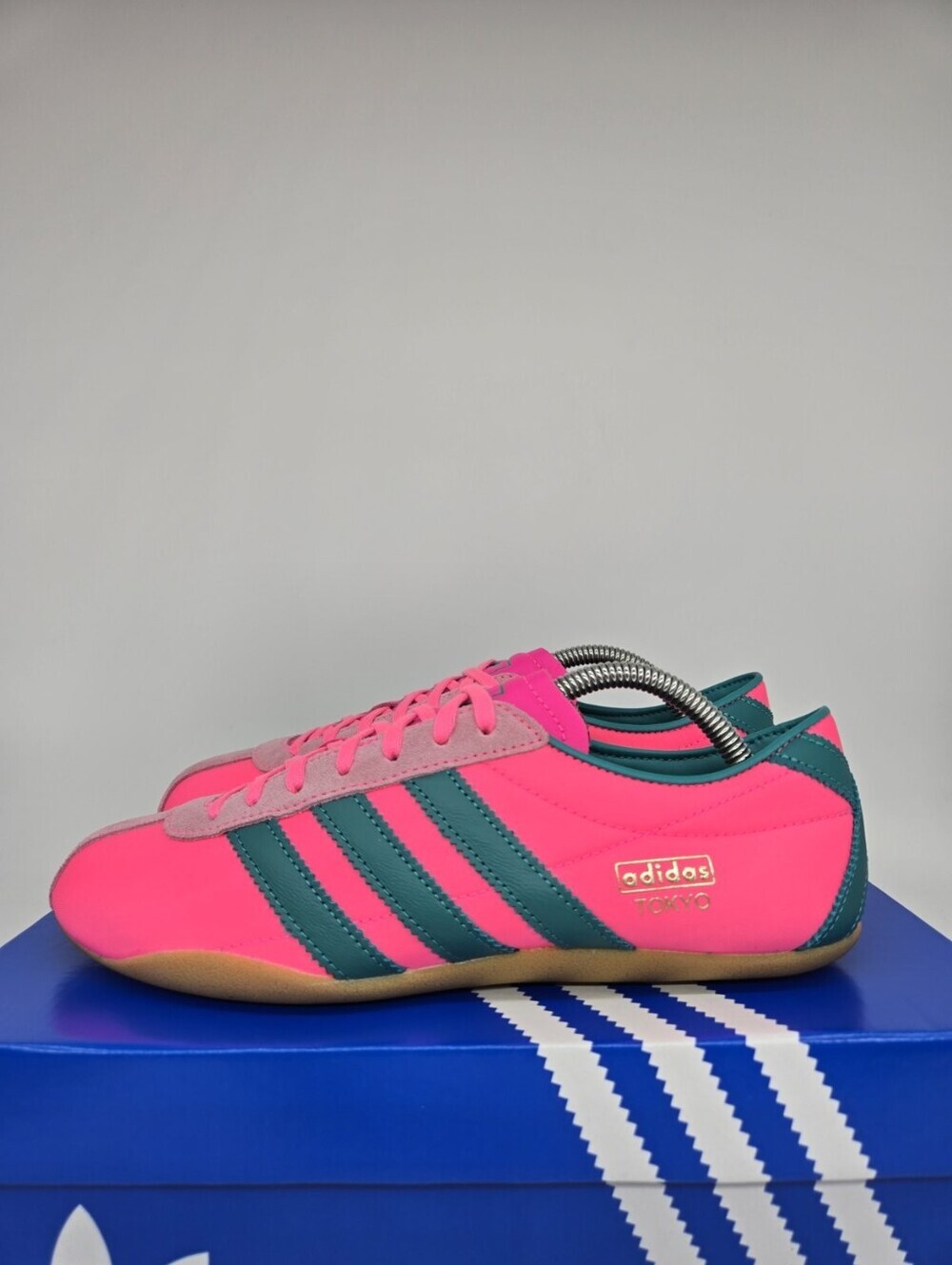 adidas Women's Tokyo IH3998 Lucid Pink Power Green Gold Metallic Shoes Size 6